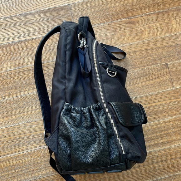 Itzy Ritzy Boss Diaper Bag in Black Herringbone - Picture 5 of 6